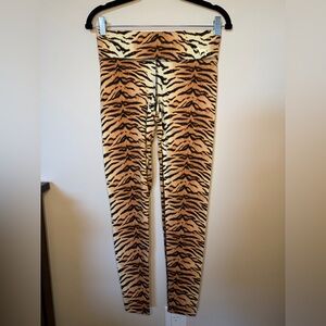 Rare PINK Victoria's Secret Tiger Print Leggings in Tan, Black